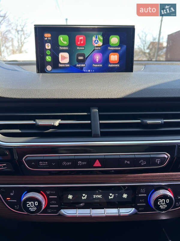 Позашляховик / Кросовер Audi Q7 2016 в Луцьку