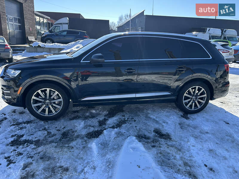 Позашляховик / Кросовер Audi Q7 2016 в Луцьку
