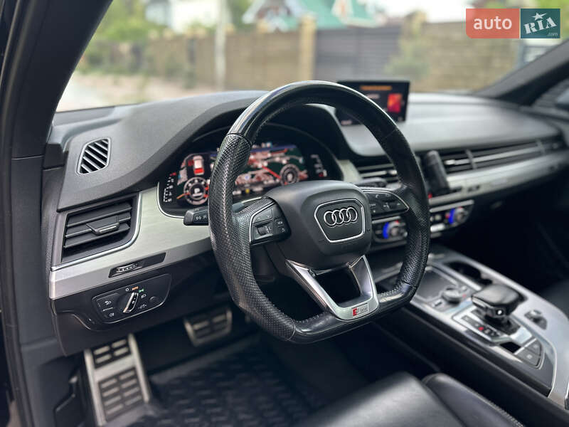 Внедорожник / Кроссовер Audi Q7 2016 в Житомире