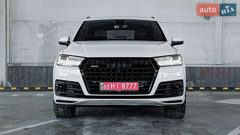 Внедорожник / Кроссовер Audi Q7 2019 в Ровно