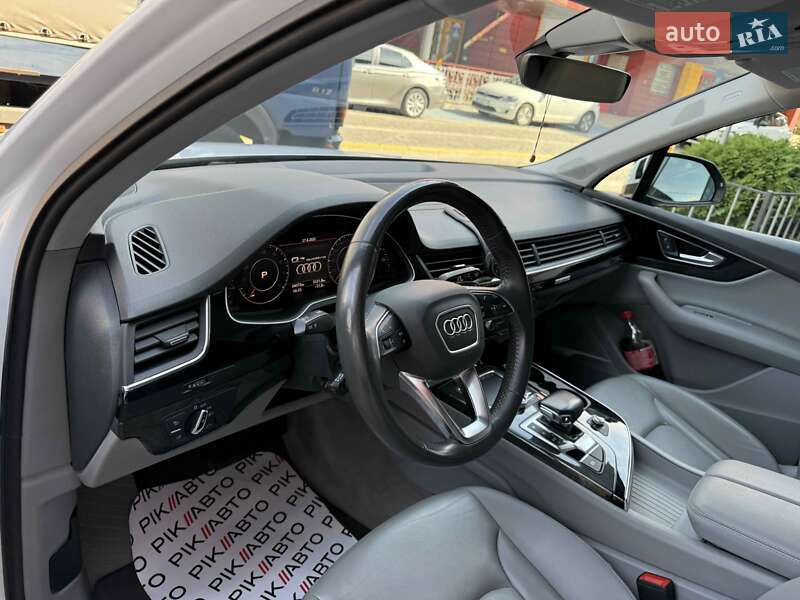 Позашляховик / Кросовер Audi Q7 2018 в Львові