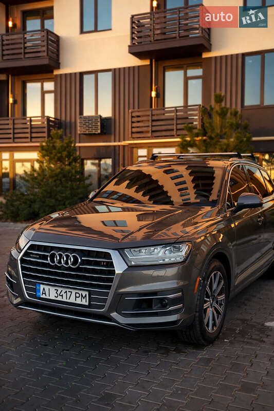 Внедорожник / Кроссовер Audi Q7 2017 в Киеве