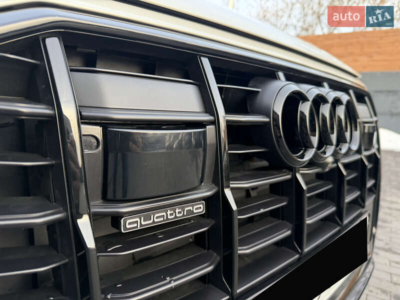Позашляховик / Кросовер Audi Q7 2023 в Києві