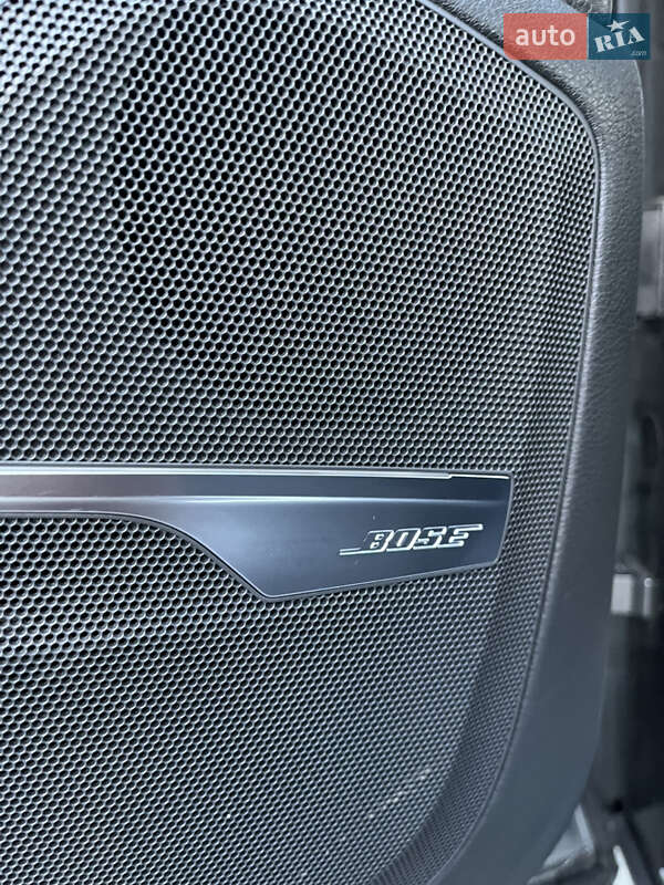 Позашляховик / Кросовер Audi Q7 2016 в Хусті