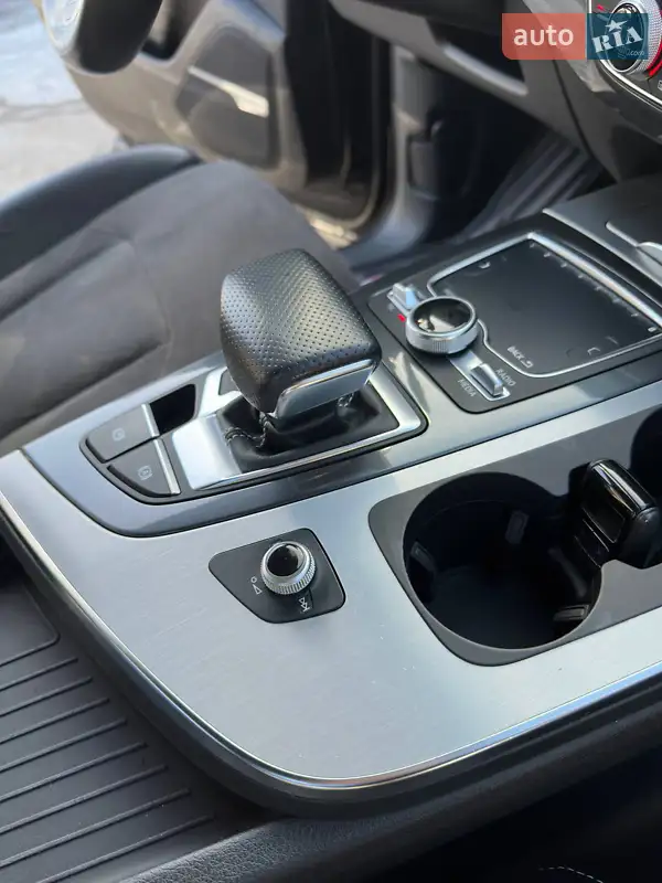 Audi Q7 2017 VIN WAUZZZ4M3HD056076 фото оголошення 37 з 72