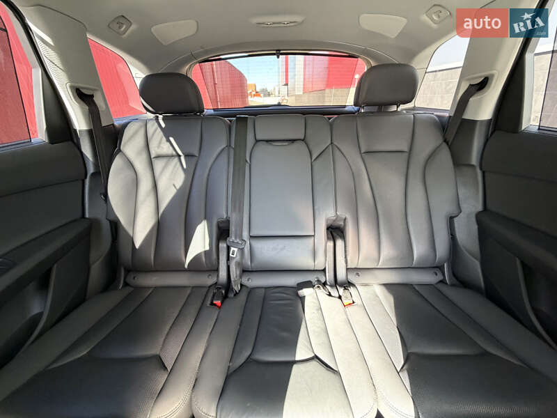 Внедорожник / Кроссовер Audi Q7 2019 в Киеве