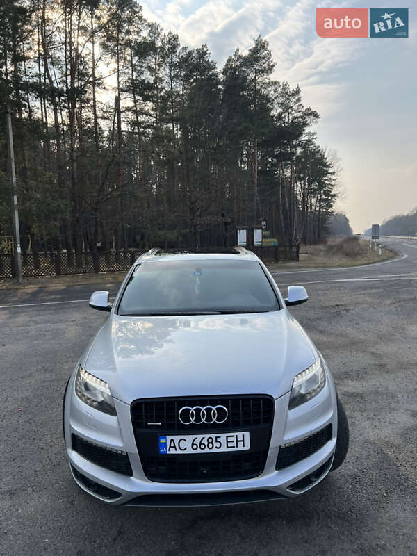 Внедорожник / Кроссовер Audi Q7 2012 в Любомле