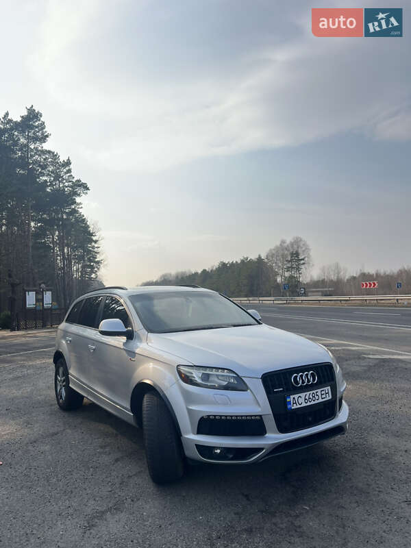 Внедорожник / Кроссовер Audi Q7 2012 в Любомле