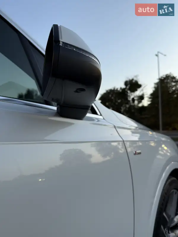 Audi Q7 2016 VIN WAUZZZ4M0GD053330 фото оголошення 14 з 119