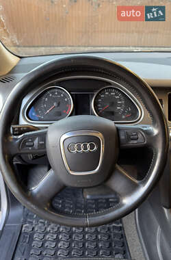 Внедорожник / Кроссовер Audi Q7 2007 в Мукачево