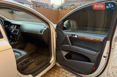 Внедорожник / Кроссовер Audi Q7 2007 в Мукачево