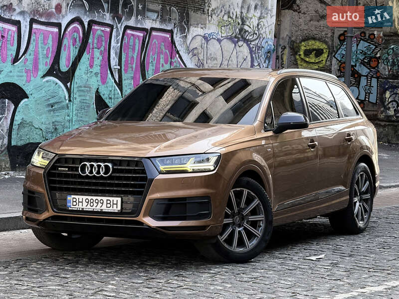 Внедорожник / Кроссовер Audi Q7 2017 в Одессе