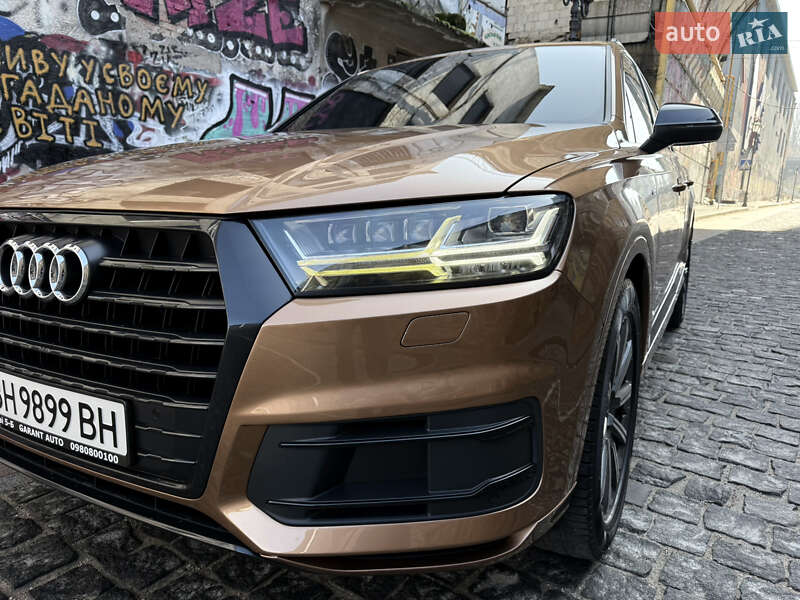 Внедорожник / Кроссовер Audi Q7 2017 в Одессе