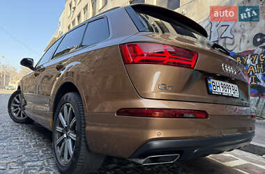 Внедорожник / Кроссовер Audi Q7 2017 в Одессе
