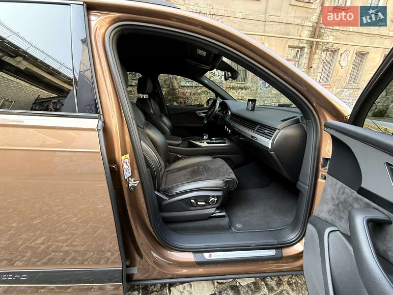 Внедорожник / Кроссовер Audi Q7 2017 в Одессе