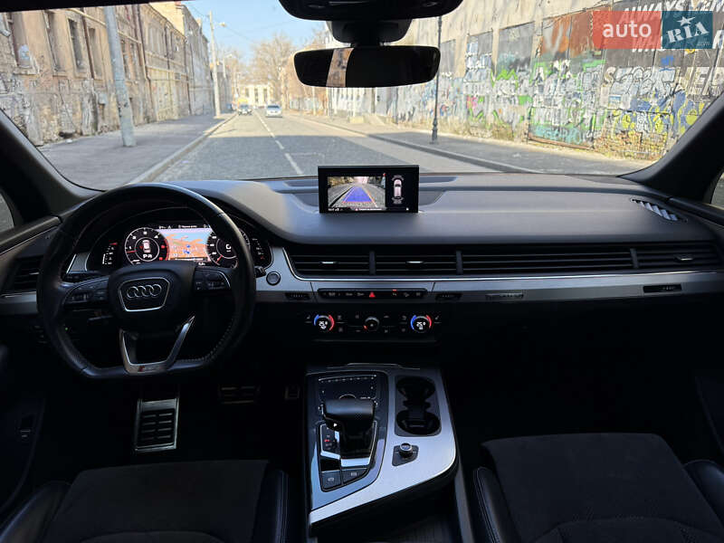 Внедорожник / Кроссовер Audi Q7 2017 в Одессе