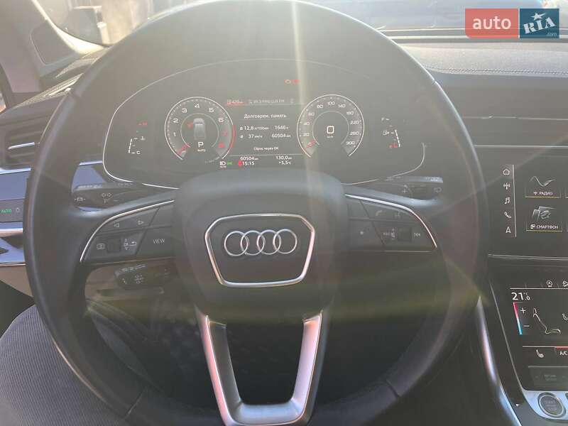 Позашляховик / Кросовер Audi Q7 2022 в Полтаві