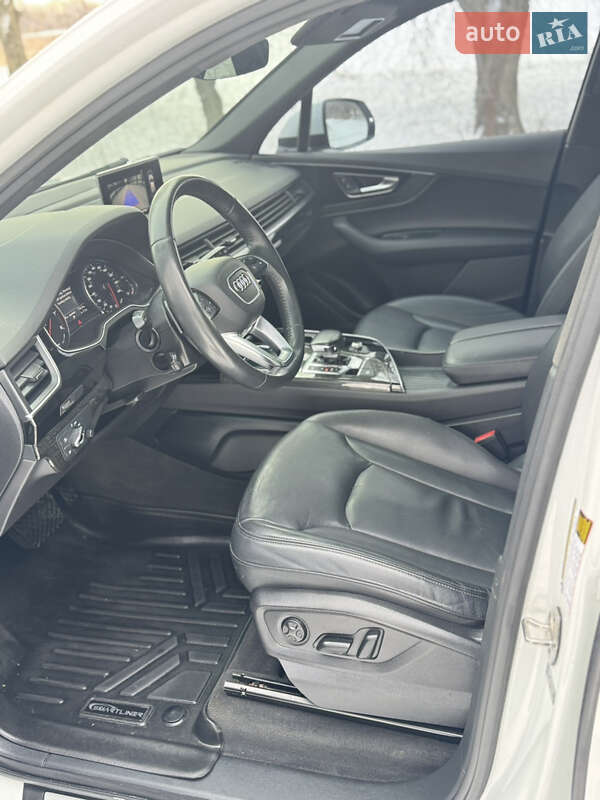 Позашляховик / Кросовер Audi Q7 2018 в Тульчині фото 20 Позашляховик / Кросовер Audi Q7 2018 в Тульчині