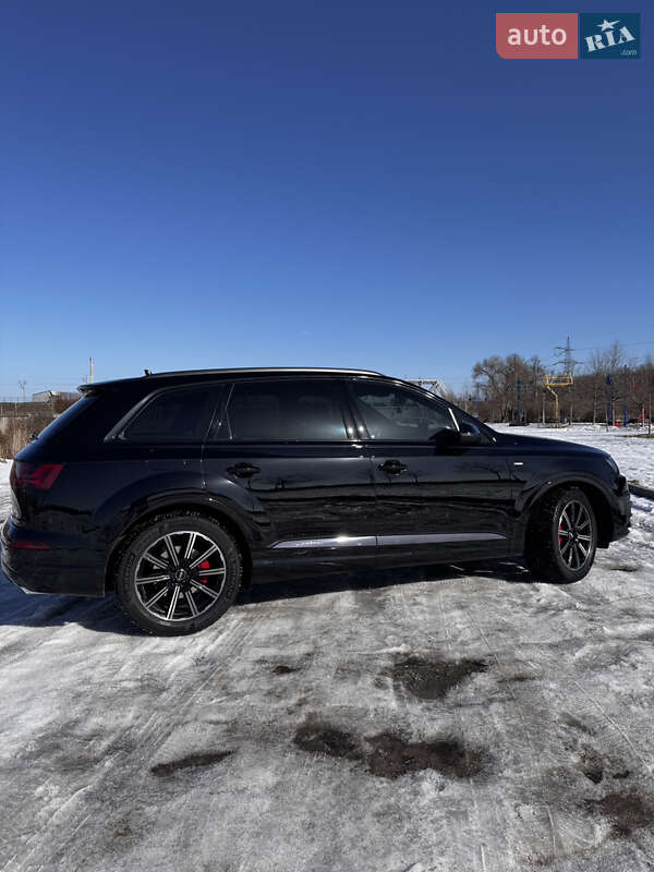 Позашляховик / Кросовер Audi Q7 2017 в Ірпені фото 5 Позашляховик / Кросовер Audi Q7 2017 в Ірпені
