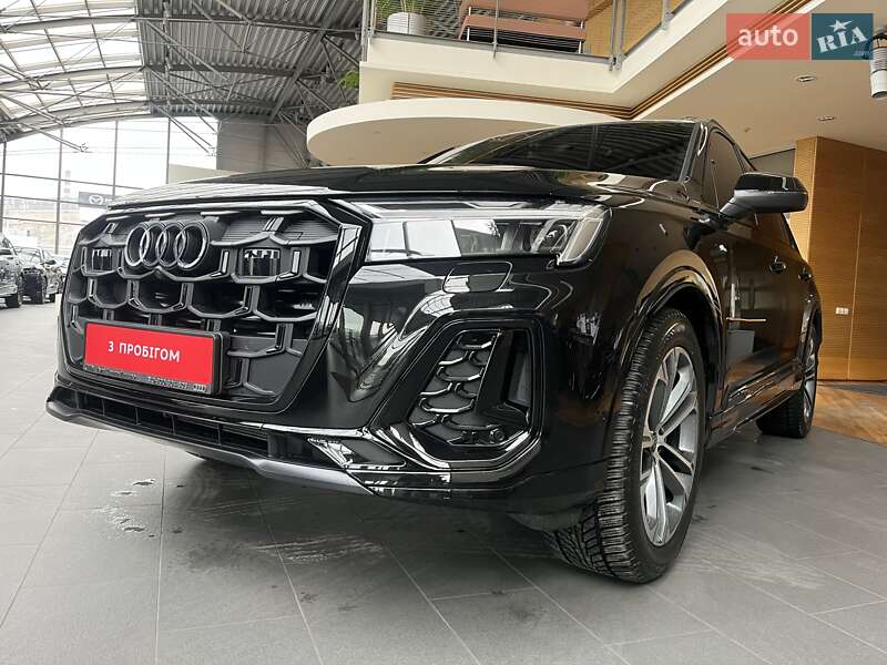 Позашляховик / Кросовер Audi Q7 2025 в Дніпрі