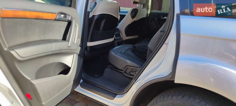 Позашляховик / Кросовер Audi Q7 2014 в Черкасах