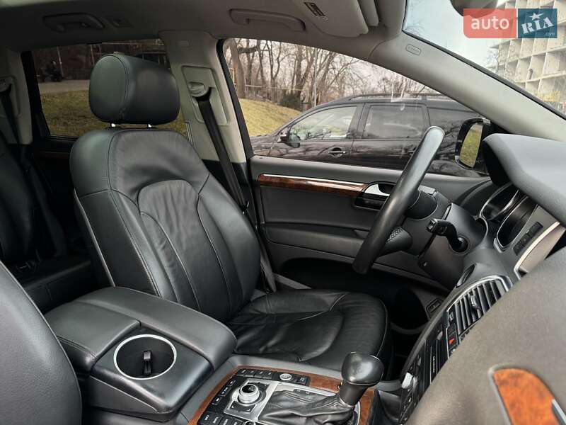 Позашляховик / Кросовер Audi Q7 2014 в Одесі