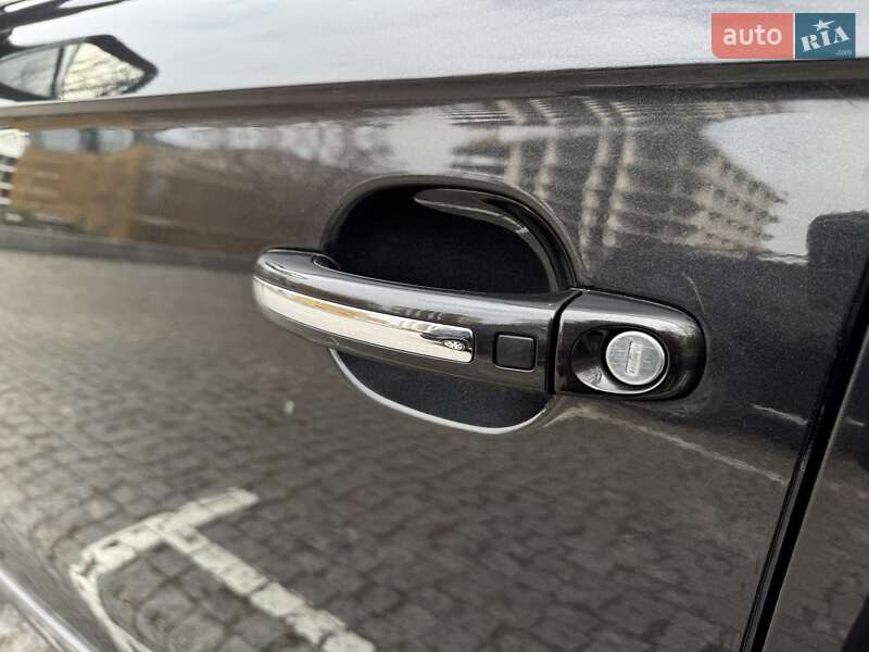 Позашляховик / Кросовер Audi Q7 2014 в Одесі