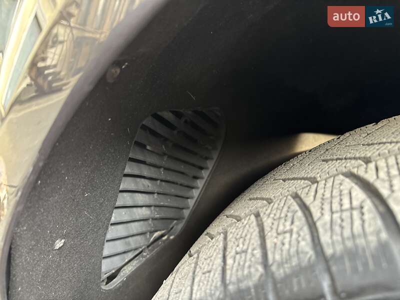 Позашляховик / Кросовер Audi Q7 2014 в Одесі