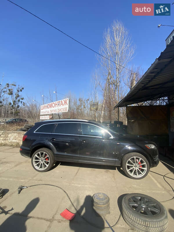 Внедорожник / Кроссовер Audi Q7 2011 в Киеве