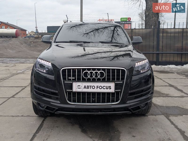 Позашляховик / Кросовер Audi Q7 2013 в Києві