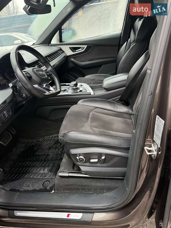 Позашляховик / Кросовер Audi Q7 2018 в Вінниці
