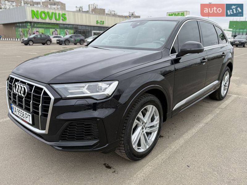 Внедорожник / Кроссовер Audi Q7 2020 в Киеве
