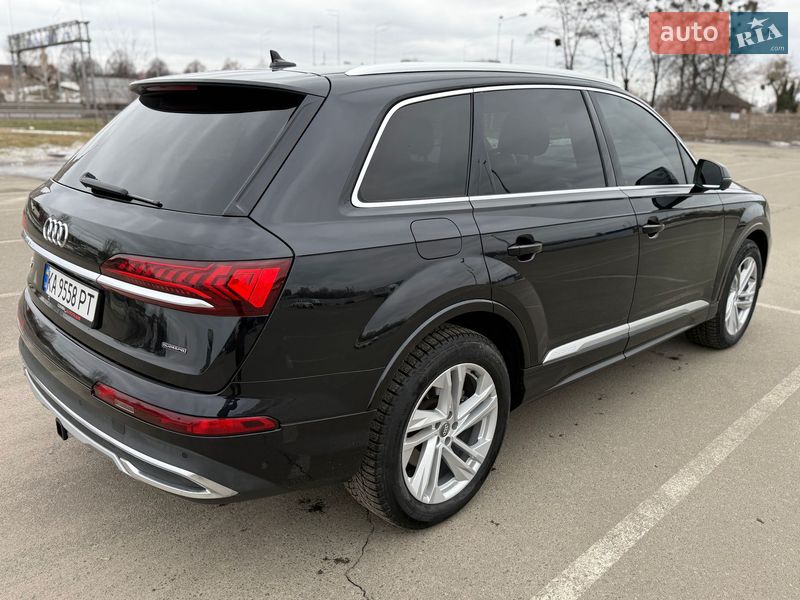 Внедорожник / Кроссовер Audi Q7 2020 в Киеве