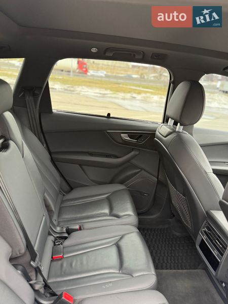 Внедорожник / Кроссовер Audi Q7 2020 в Киеве