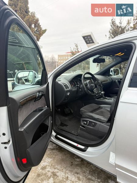 Позашляховик / Кросовер Audi Q7 2012 в Львові