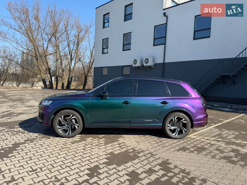 Позашляховик / Кросовер Audi Q7 2017 в Хмельницькому