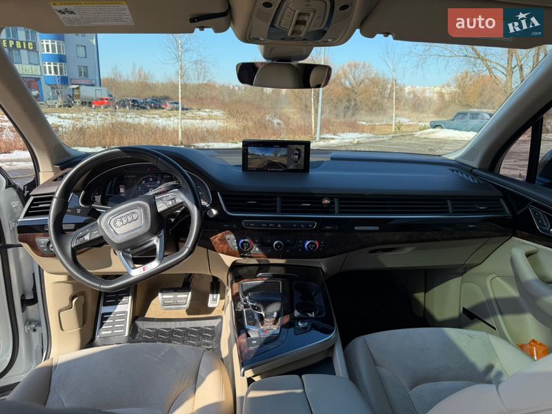 Позашляховик / Кросовер Audi Q7 2017 в Хмельницькому