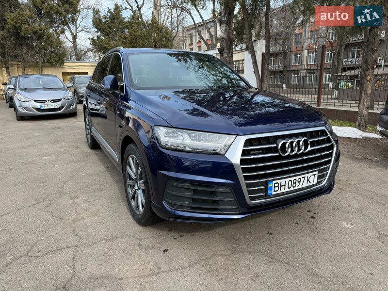 Внедорожник / Кроссовер Audi Q7 2018 в Одессе