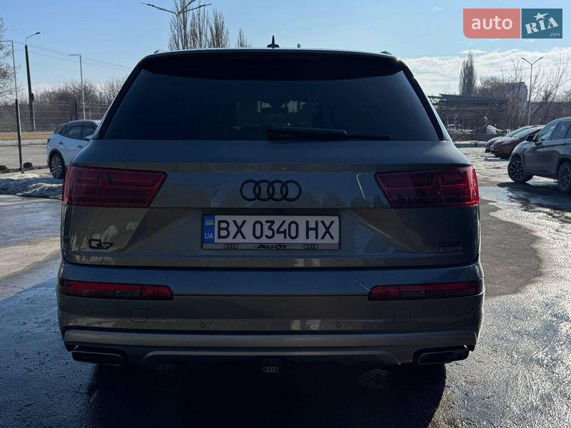 Позашляховик / Кросовер Audi Q7 2017 в Кам'янець-Подільському