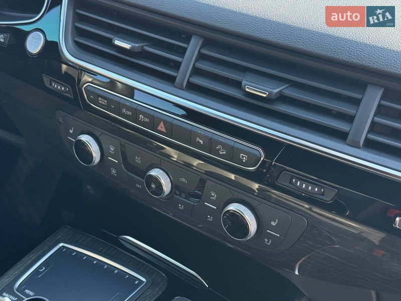 Позашляховик / Кросовер Audi Q7 2017 в Кам'янець-Подільському