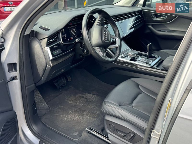 Внедорожник / Кроссовер Audi Q7 2021 в Полтаве
