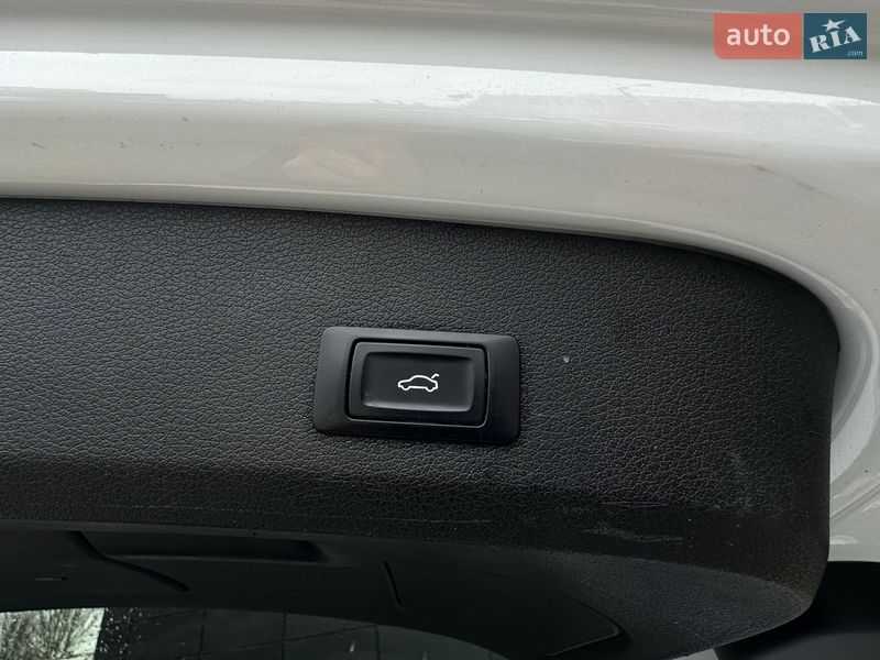 Внедорожник / Кроссовер Audi Q7 2013 в Одессе