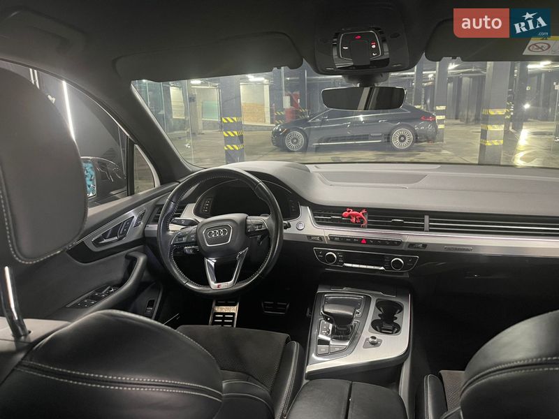 Внедорожник / Кроссовер Audi Q7 2017 в Киеве