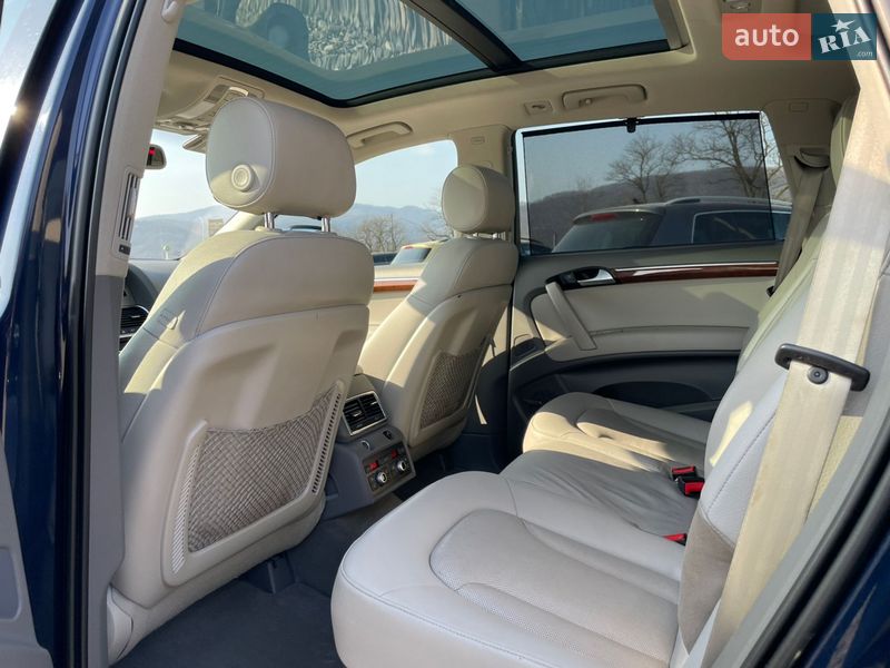 Внедорожник / Кроссовер Audi Q7 2013 в Хусте