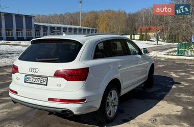 Позашляховик / Кросовер Audi Q7 2010 в Волочиську