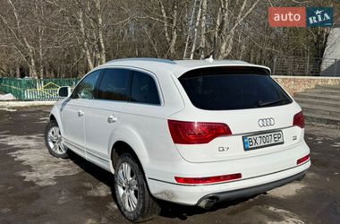 Позашляховик / Кросовер Audi Q7 2010 в Волочиську