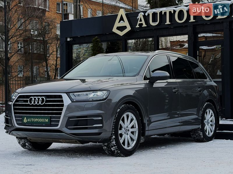 Внедорожник / Кроссовер Audi Q7 2015 в Киеве