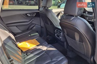 Позашляховик / Кросовер Audi Q7 2016 в Києві