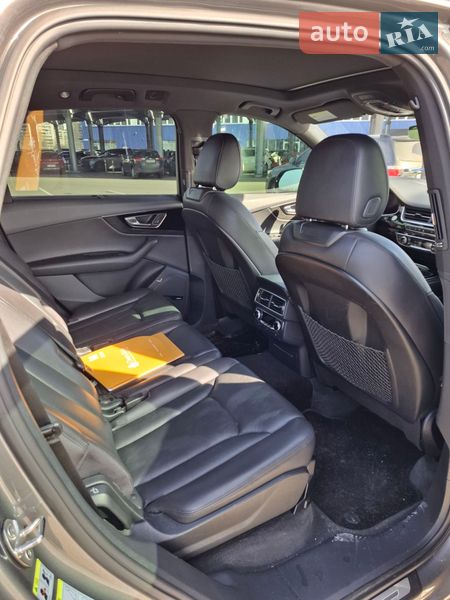 Внедорожник / Кроссовер Audi Q7 2016 в Киеве