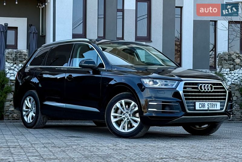 Позашляховик / Кросовер Audi Q7 2018 в Стрию
